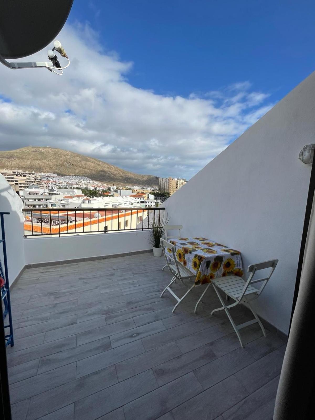 Atico Nirvana Apartment